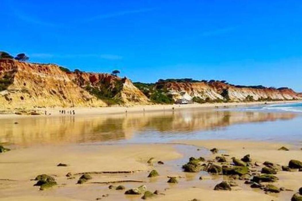 Apartamento Olhos De Agua, 1 Quarto Appartement Olhos de Agua  Buitenkant foto